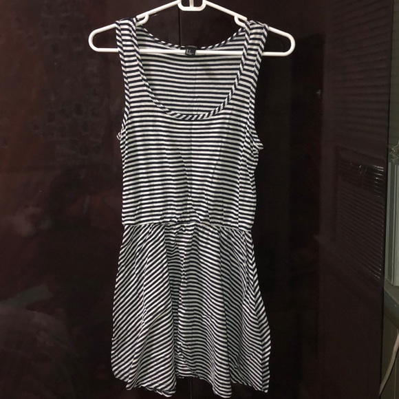 Forever 21 dress - Picture 1 of 3